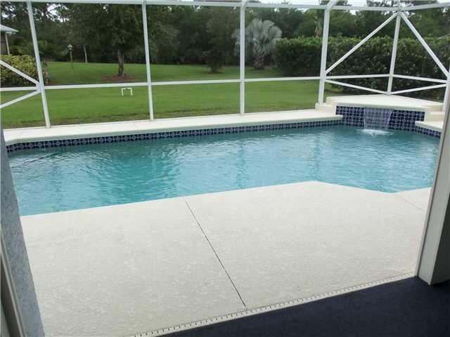 Swimming Pool/Hot Tub/Sauna.