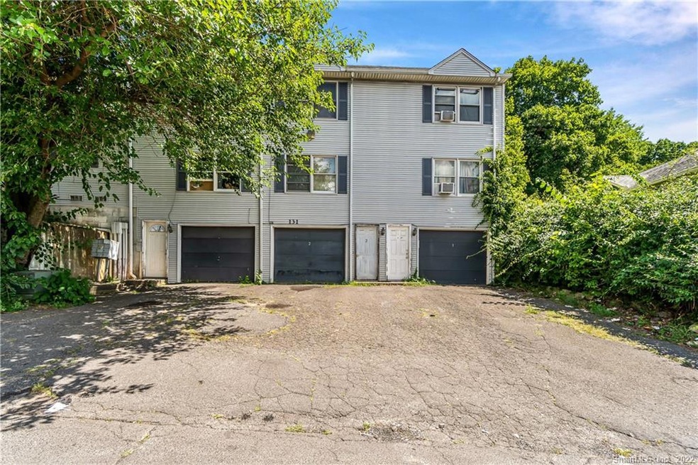 131 Oak St unit 2, Waterbury, CT 06704 - photo 1