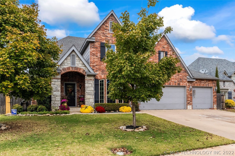 Beautiful Corner Lot!