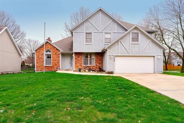 Front view! Roof is 2 years old, new driveway and 