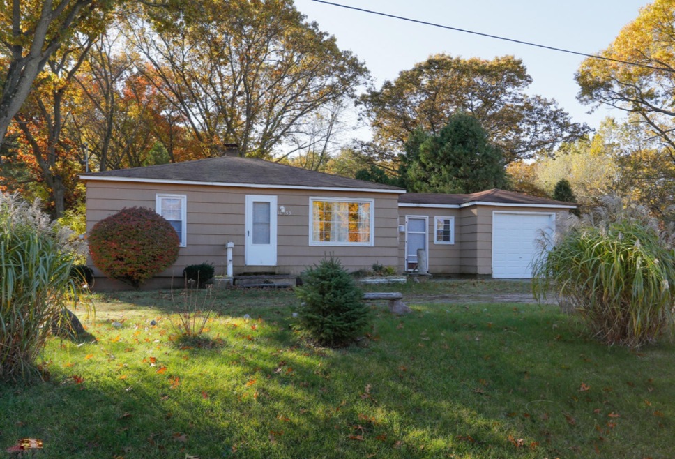 10753 W Main St-101