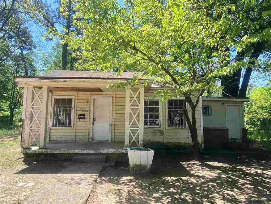 711 Waterman St, Texarkana, TX 75501 - photo 1