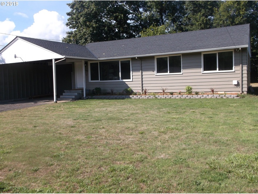 643 NW Yamhill St, Sheridan, OR 97378 - photo 1