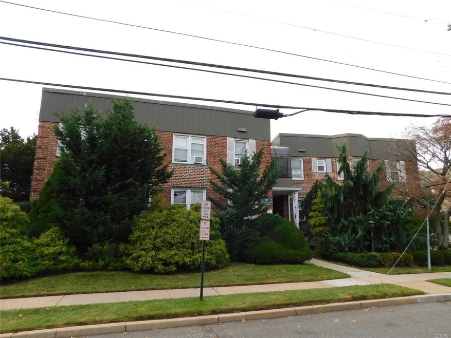257 Cedarhurst Ave unit A3, Cedarhurst, NY 11516 - photo 1