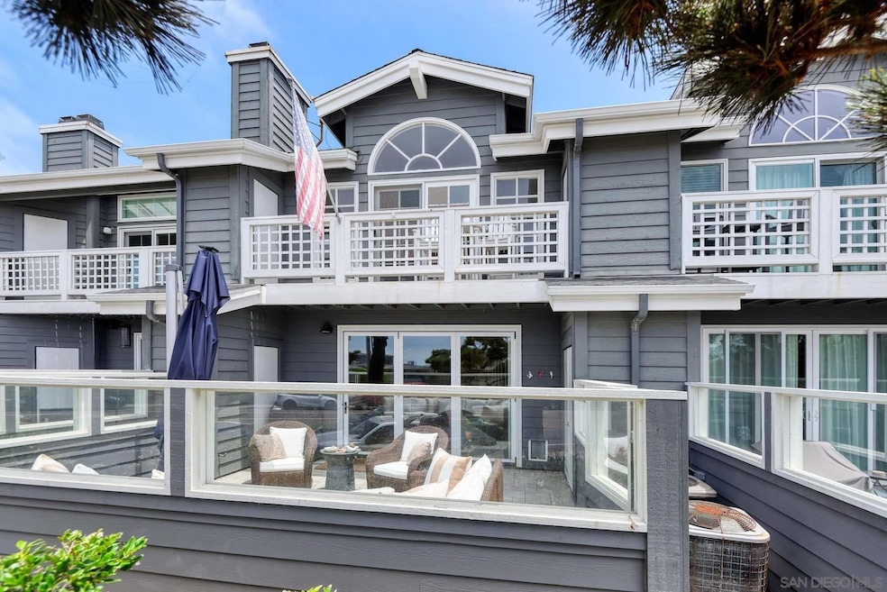 For Sale $3,195,000 • Co-Listing Agent