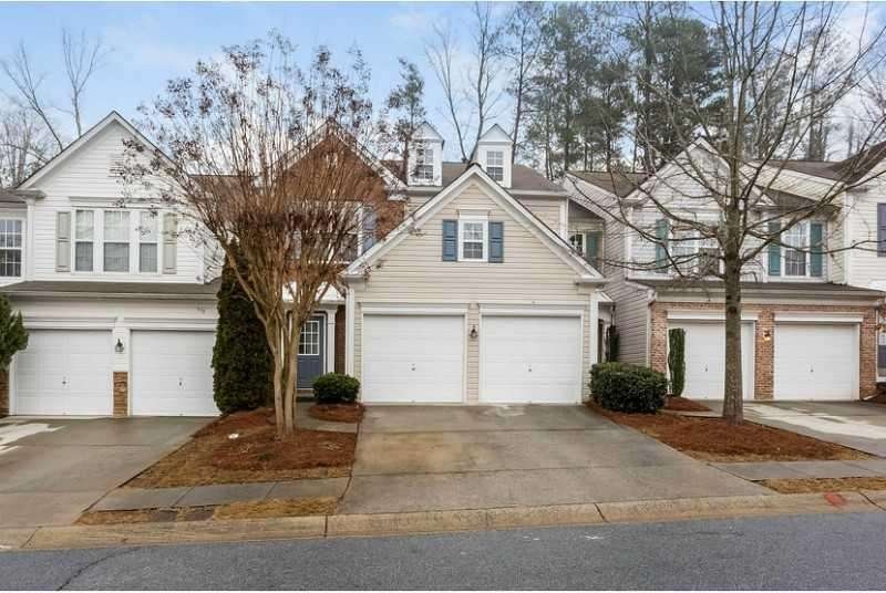 Exterior Front. Well Maintained Townhouse in a Fan