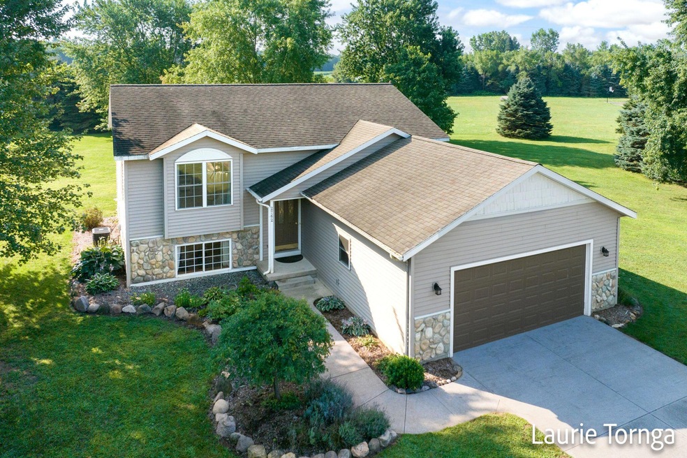 1-web-or-mls-2762-otuna-court