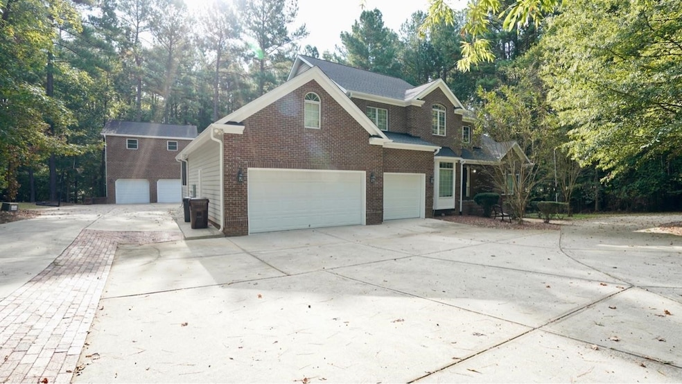 Sold $700,000 • Co-Listing Agent