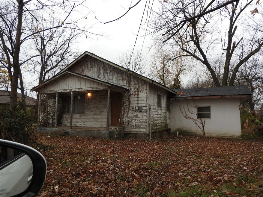 3702 N Oak St, Bethel Heights, AR 72764 - photo 1