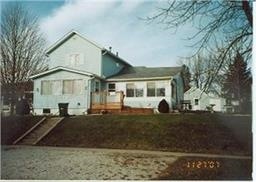 111 Cedar St, West Union, IA 52175 - photo 1