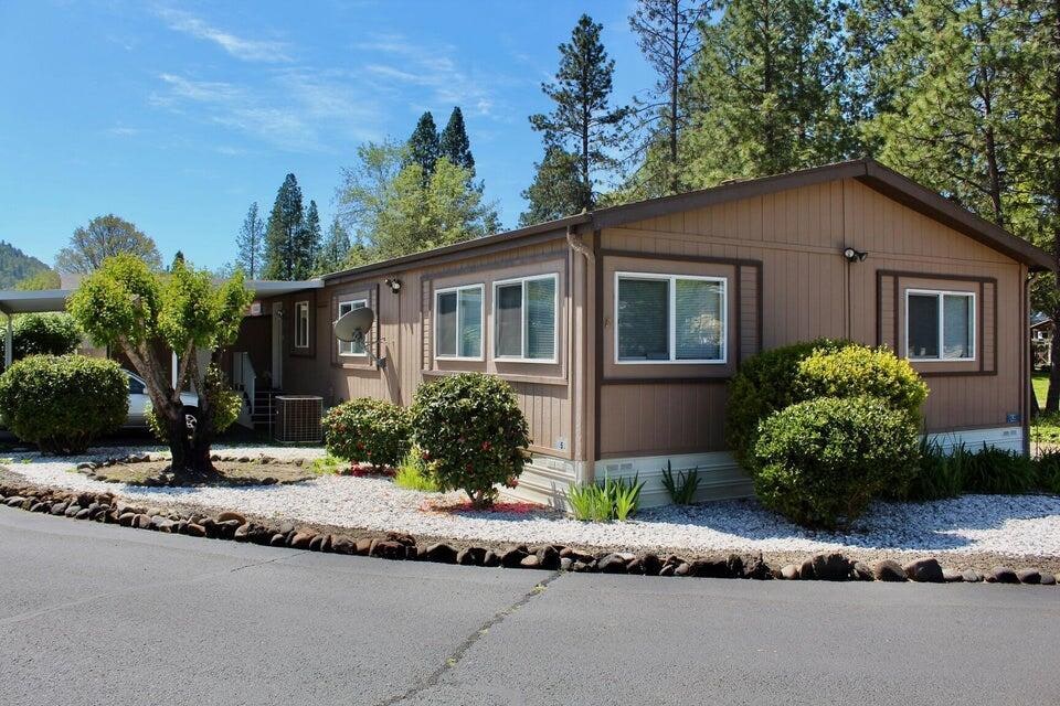 22071 Highway 62 unit 52, Shady Cove, OR 97539 - photo 1