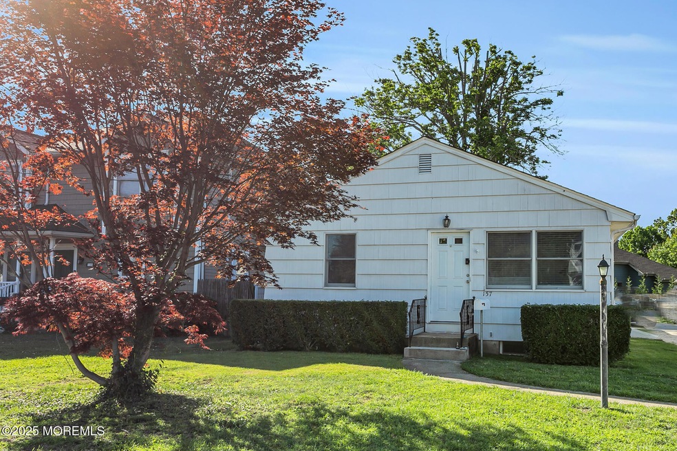 157 Rumson Rd, Little Silver, NJ 07739 - photo 1
