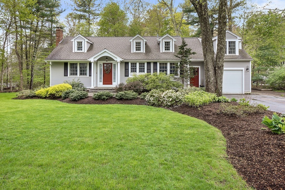 230 Poquanticut Ave, North Easton, MA 02356 - photo 1