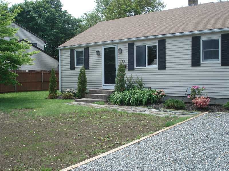 131 Endicott Dr, Warwick, RI 02886 - photo 1