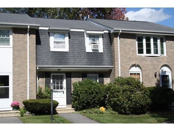 8 Fieldstone Dr unit 8, Londonderry, NH 03053 - photo 1