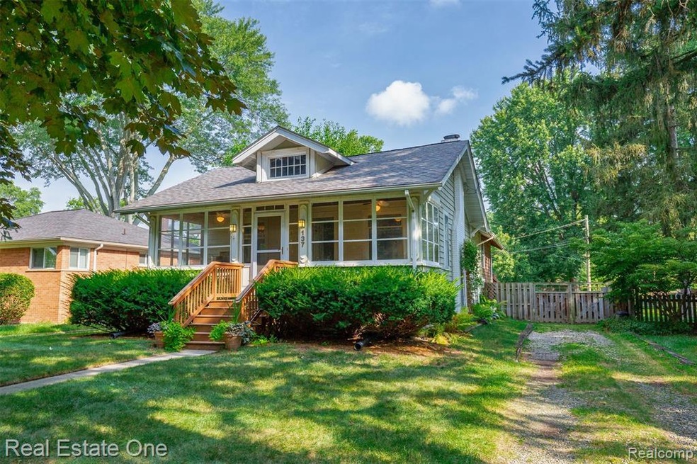 Charm, Character & Curb Appeal!!!