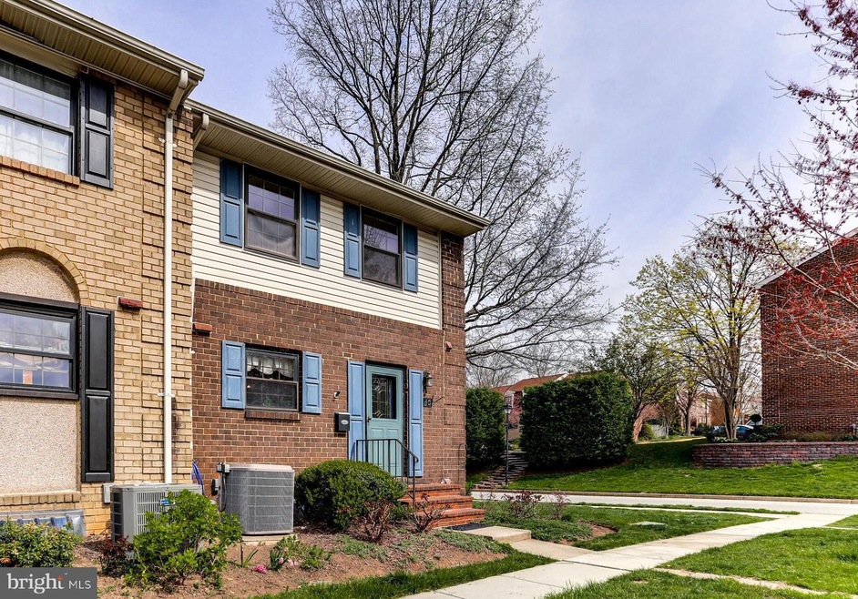 45 Chiara Ct, Towson, MD 21204 - photo 1