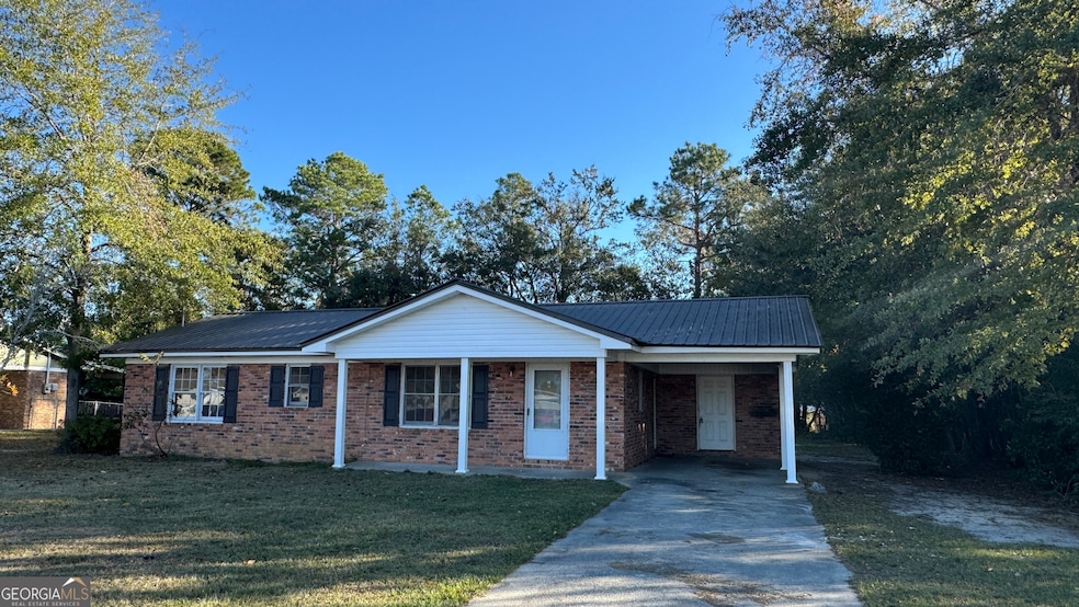 40 Hickory St, Metter, GA 30439 - photo 1