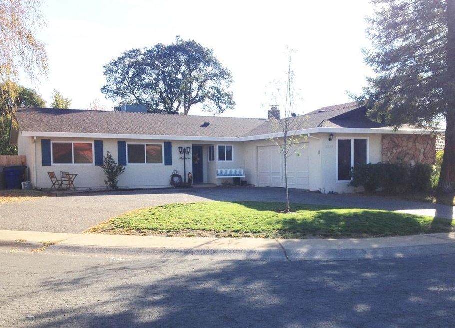 2579 Avola St, Redding, CA 96002 - photo 1