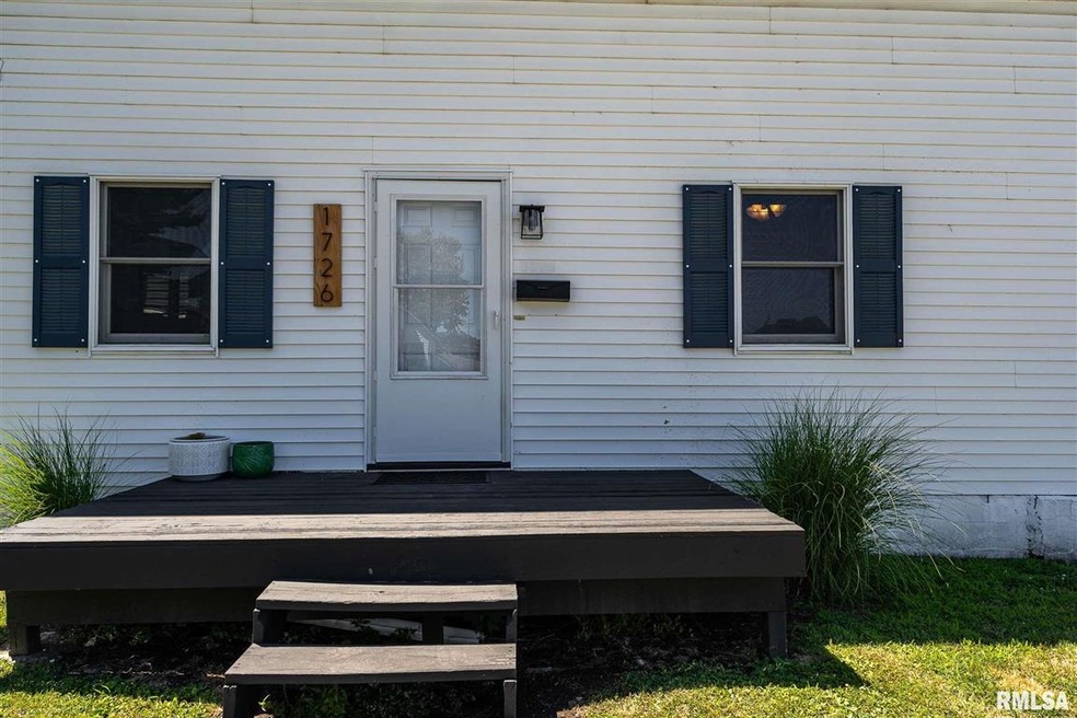 1726 N Fillmore St, Davenport, IA 52804 - photo 1