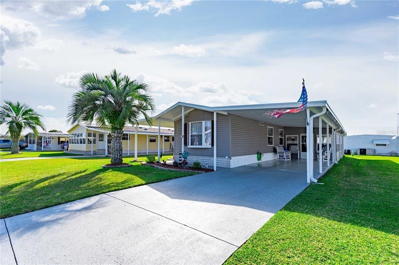 36708 Dina Dr, Zephyrhills, FL 33542 - photo 1