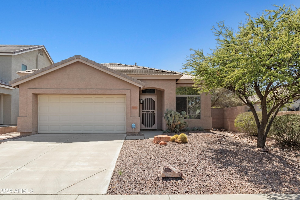 4247 E Tether Trail-001