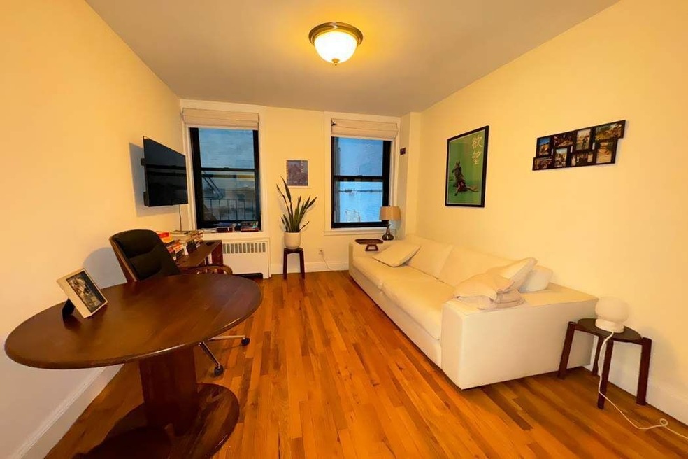 106 Thompson St unit 4, New York, NY 10012 - photo 1