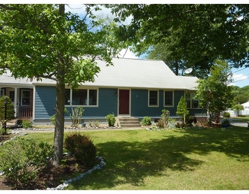 123 Floral St, Shrewsbury, MA 01545 - photo 1