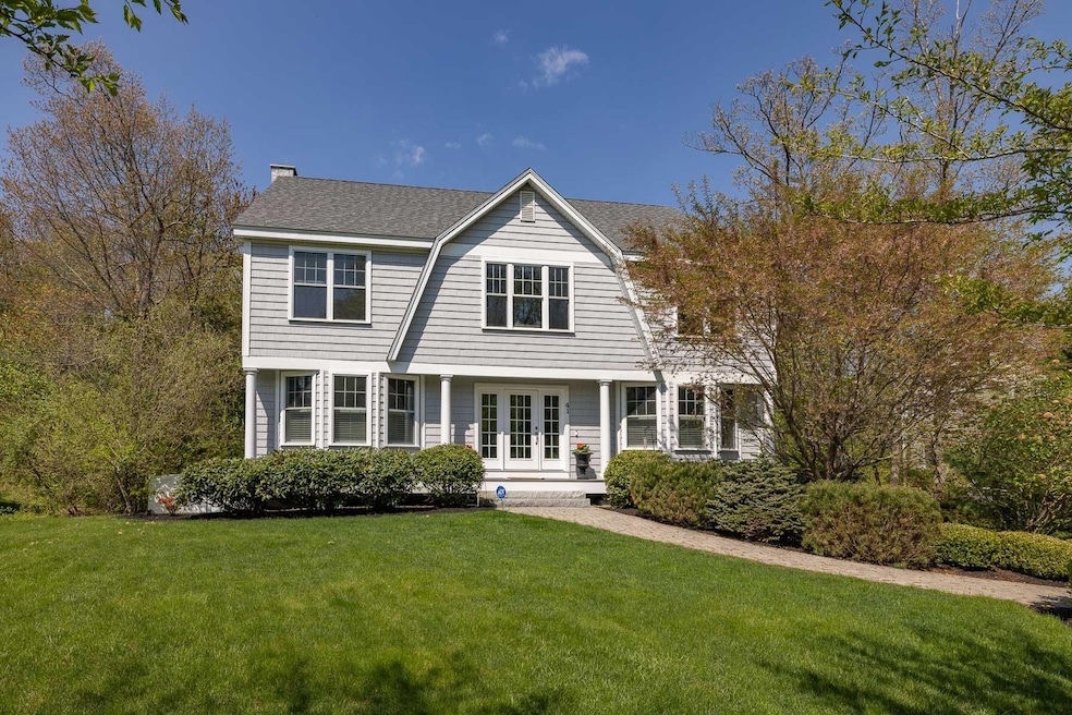 41 Chisholm Farm Dr, Stratham, NH 03885 - photo 1