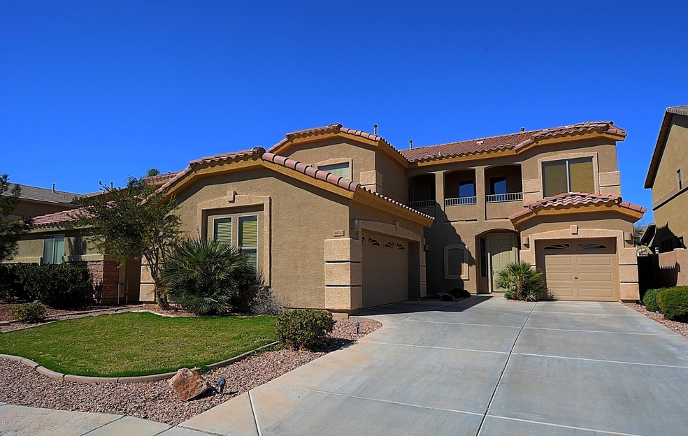 01 Front Home