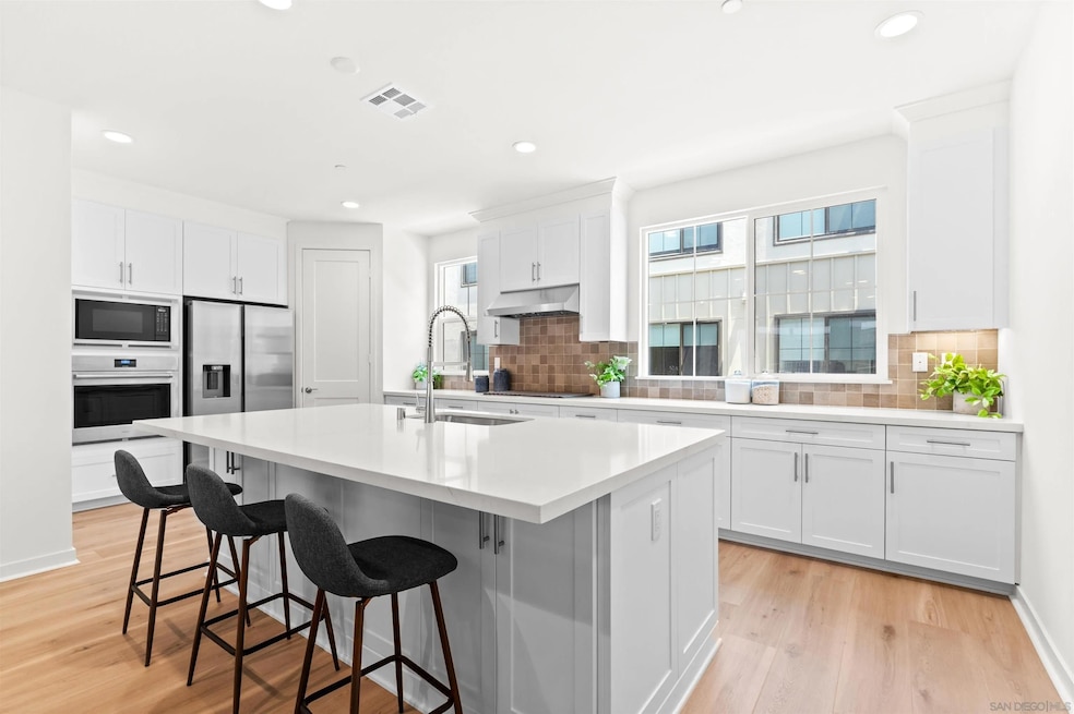 Sold $1,220,000 • Co-Listing Agent