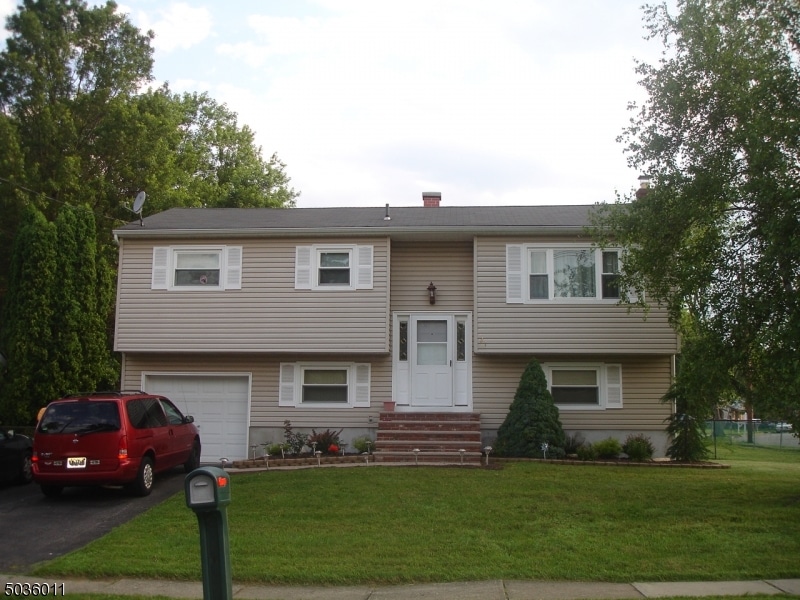 21 Clover Hill Dr, Flanders, NJ 07836 - photo 1