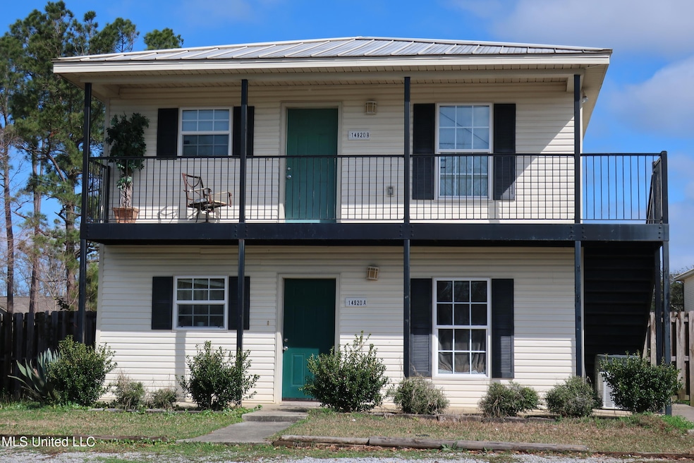 DUPLEX