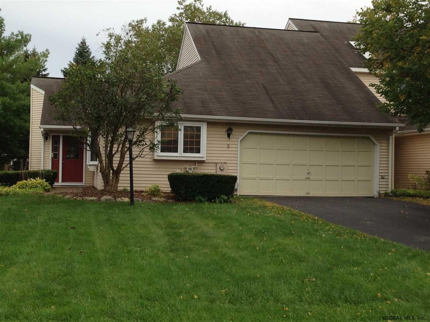 8 Standish Dr, Glenmont, NY 12077 - photo 1