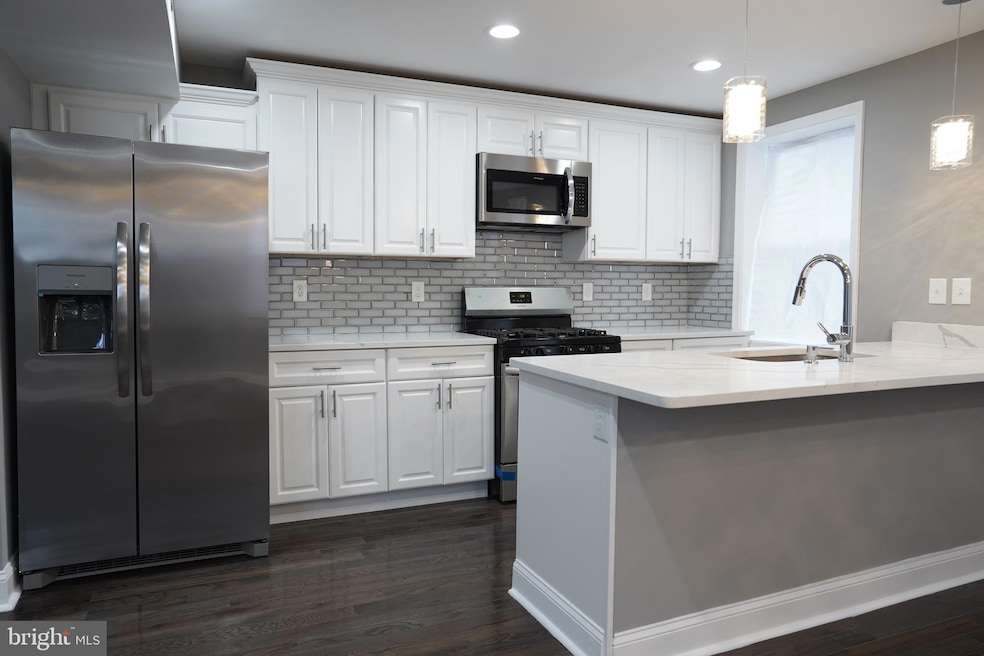 901 Whitmore Ave, Baltimore, MD 21216 - photo 1