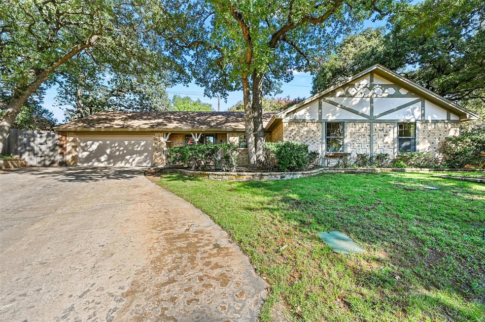 3028 Bramble Oaks Ct, Bedford, TX 76021 - photo 1