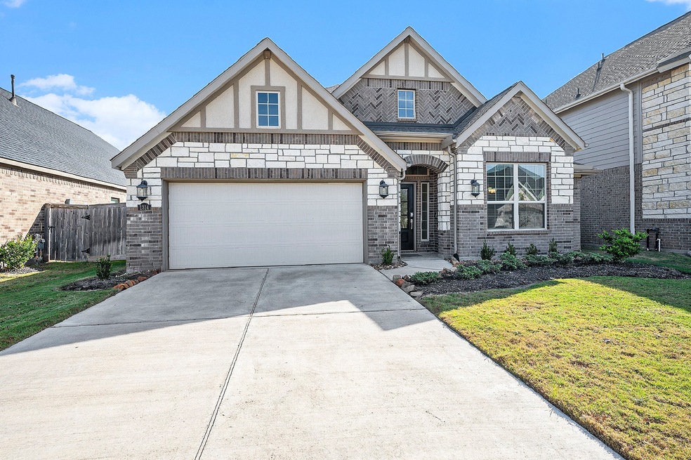 1314 Simpson Valley Ln, Richmond, TX 77469 - photo 1