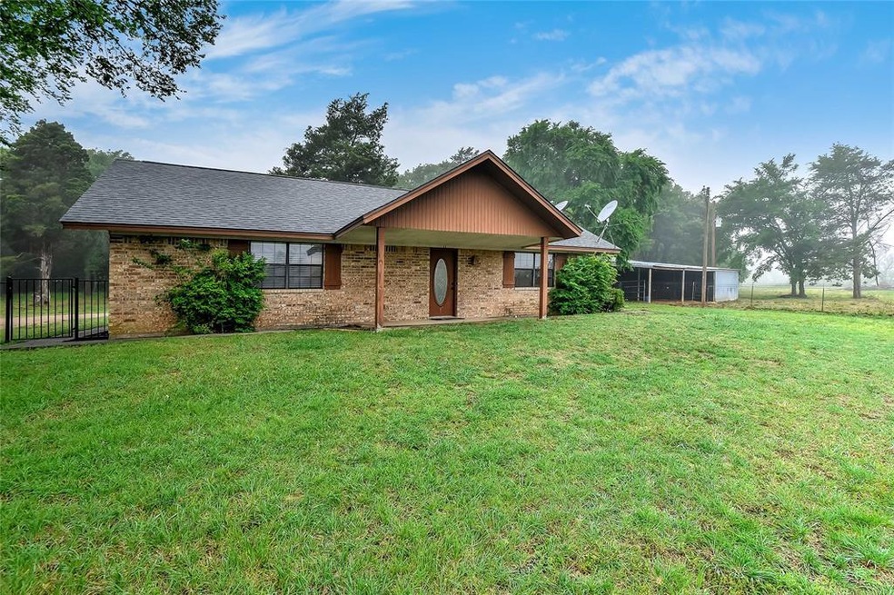 671 County Road 163, Gainesville, TX 76240 - photo 1