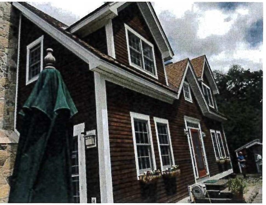 34 Upper Spring Hill Rd, Newfane, VT 05345 - photo 1