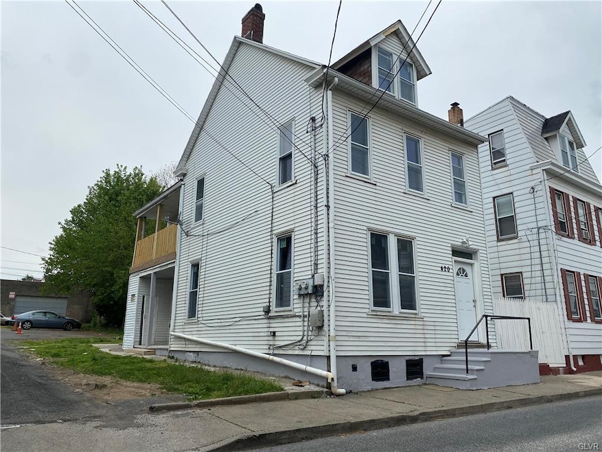 418 N Railroad St unit 420, Allentown, PA 18102 - photo 1