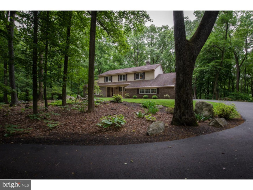 6370 Woodfern Dr, Emmaus, PA 18049 - photo 1