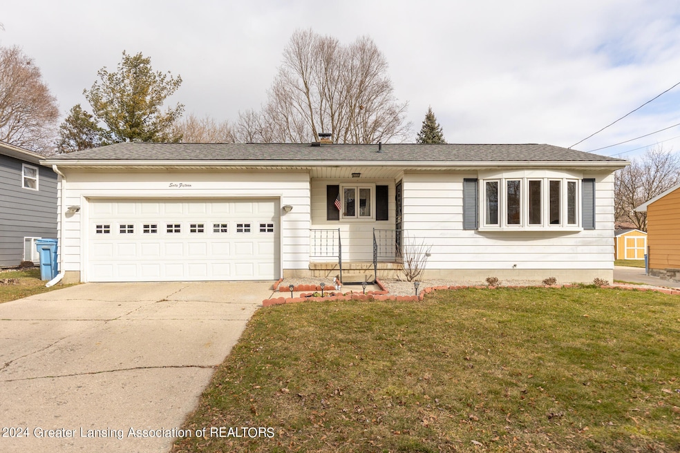 6015 Annapolis Dr, Lansing, MI 48911 - photo 1
