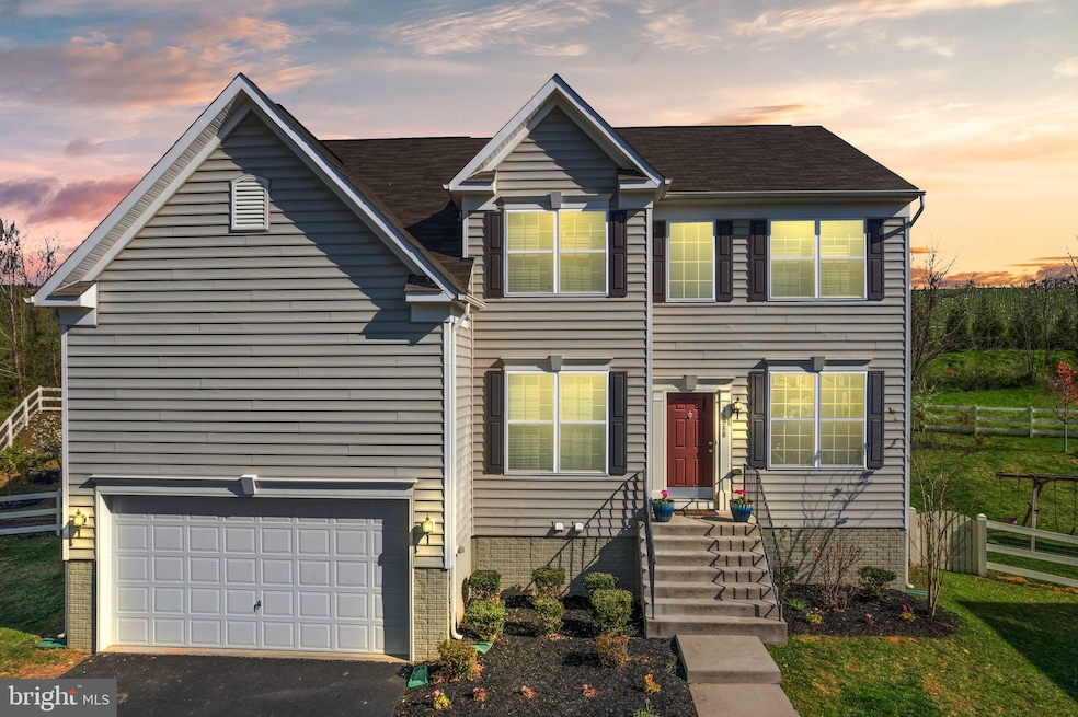 16988 Charlesbourg Place, Round Hill, VA 20141 - photo 1