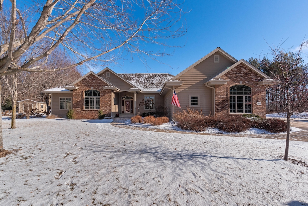 1055 Silverwood Pl