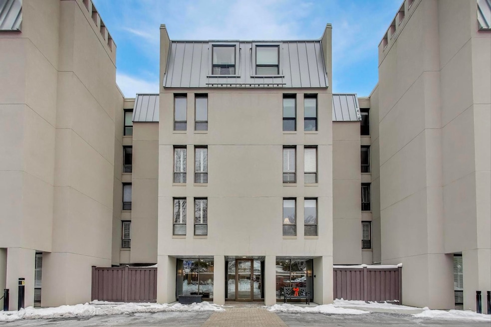 For Sale $489,000 • Co-Listing Agent