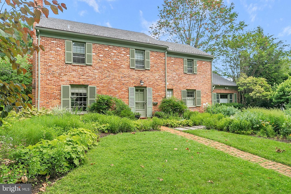 206 Northfield Place, Baltimore, MD 21210 - photo 1