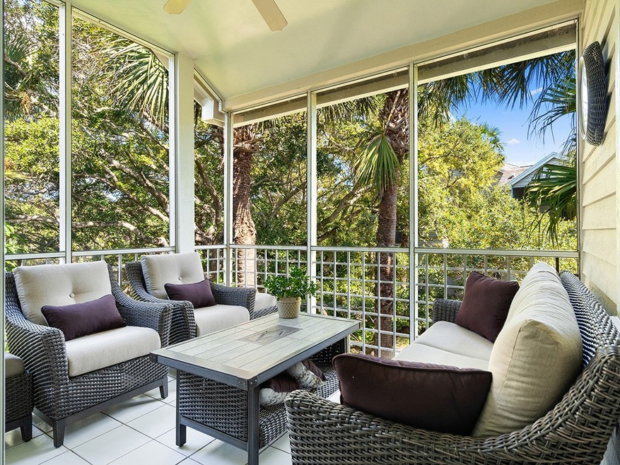 1255 Winding Oaks Cir E unit 608, Vero Beach, FL 32963 - photo 1