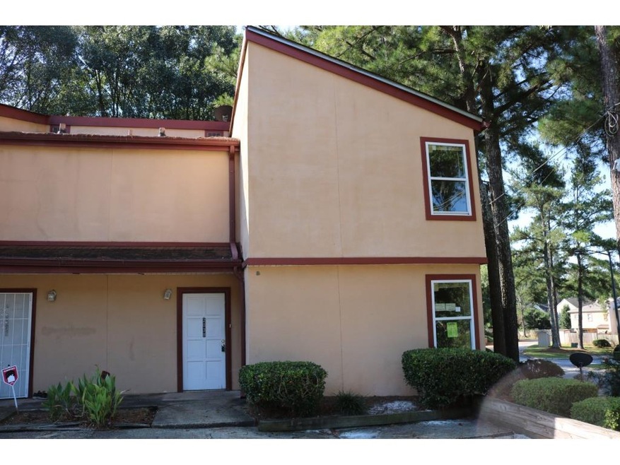 Large End Unit That is Light, Bright & Open. Will 
