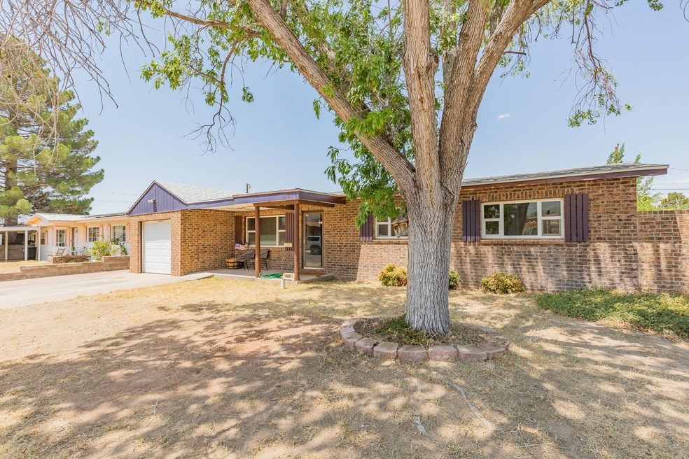 2405 Yale Ave, Alamogordo, NM 88310 - photo 1