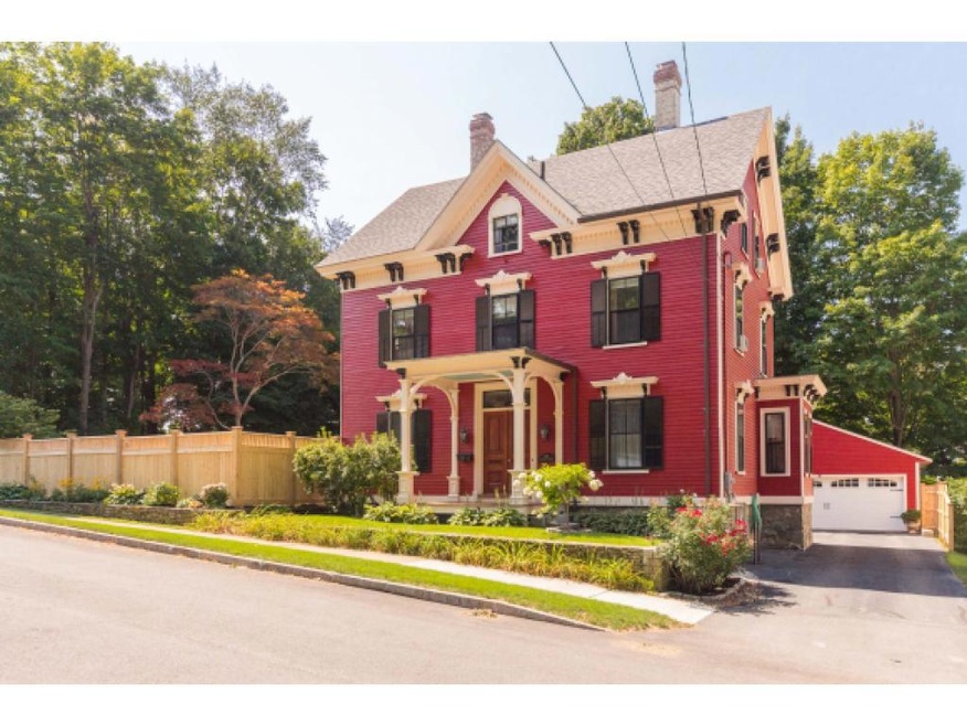 112 Highland St, Portsmouth, NH 03801 - photo 1